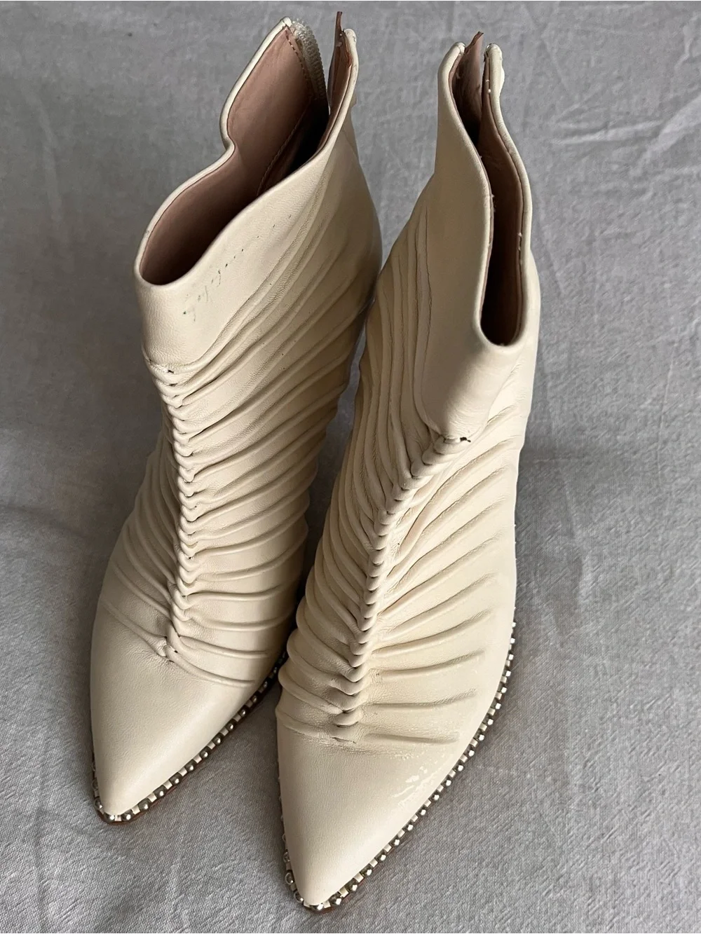 Women’s boots/BCBGeneration Hinabi pointed-toe ankle boots